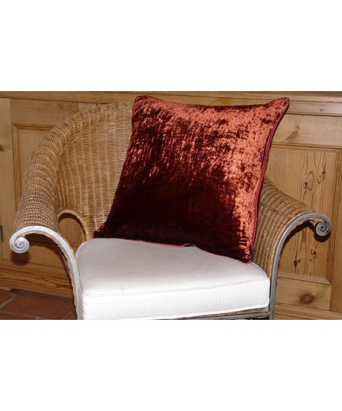 Cushion Silk Velvet Dark Berry